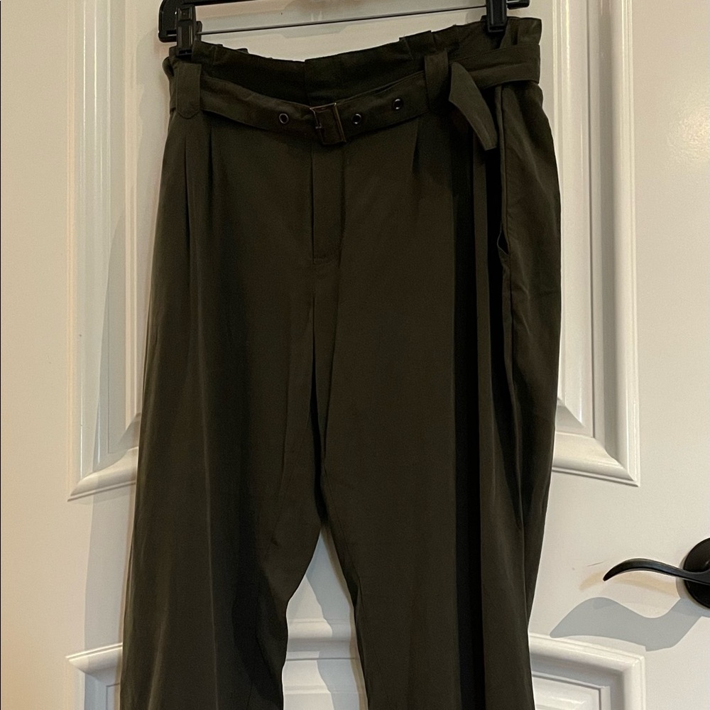 Paige Olive Pant (Size 6)